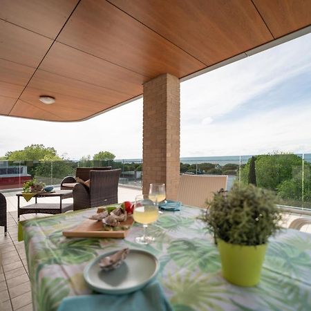 Apartamento Residenza Monica Lignano Sabbiadoro Exterior foto